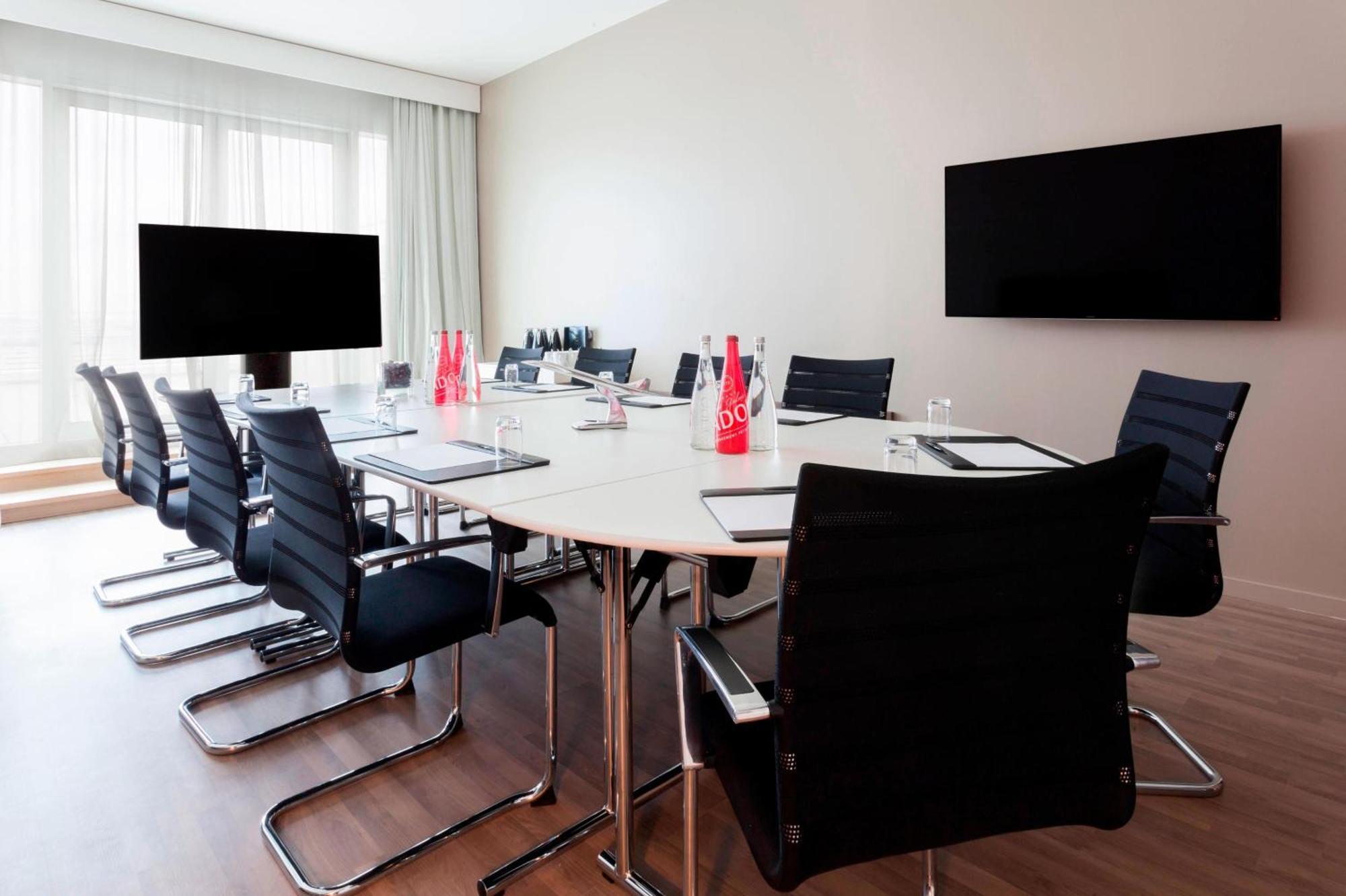 Ac Hotel By Marriott Paris Le Bourget Airport Dugny Dış mekan fotoğraf