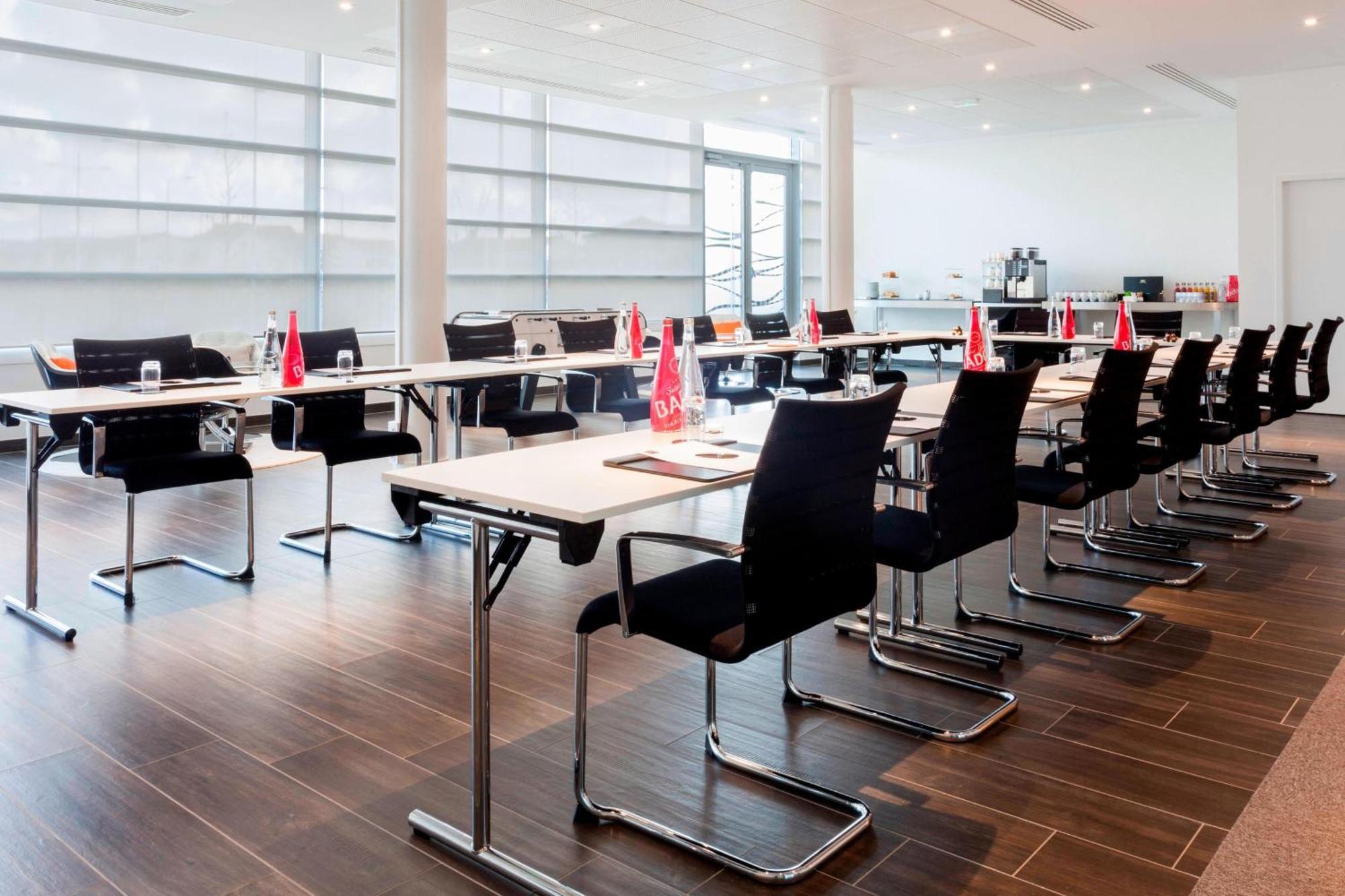 Ac Hotel By Marriott Paris Le Bourget Airport Dugny Dış mekan fotoğraf